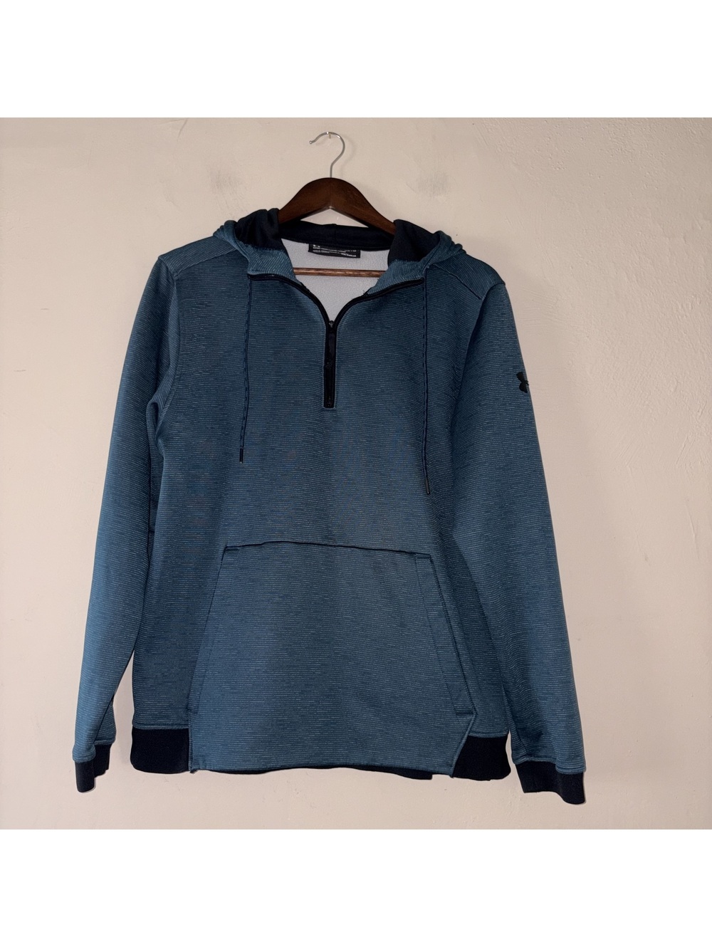 Under Armour ColdGear Fitted 1/4 Zip Hoodie - Size Medium